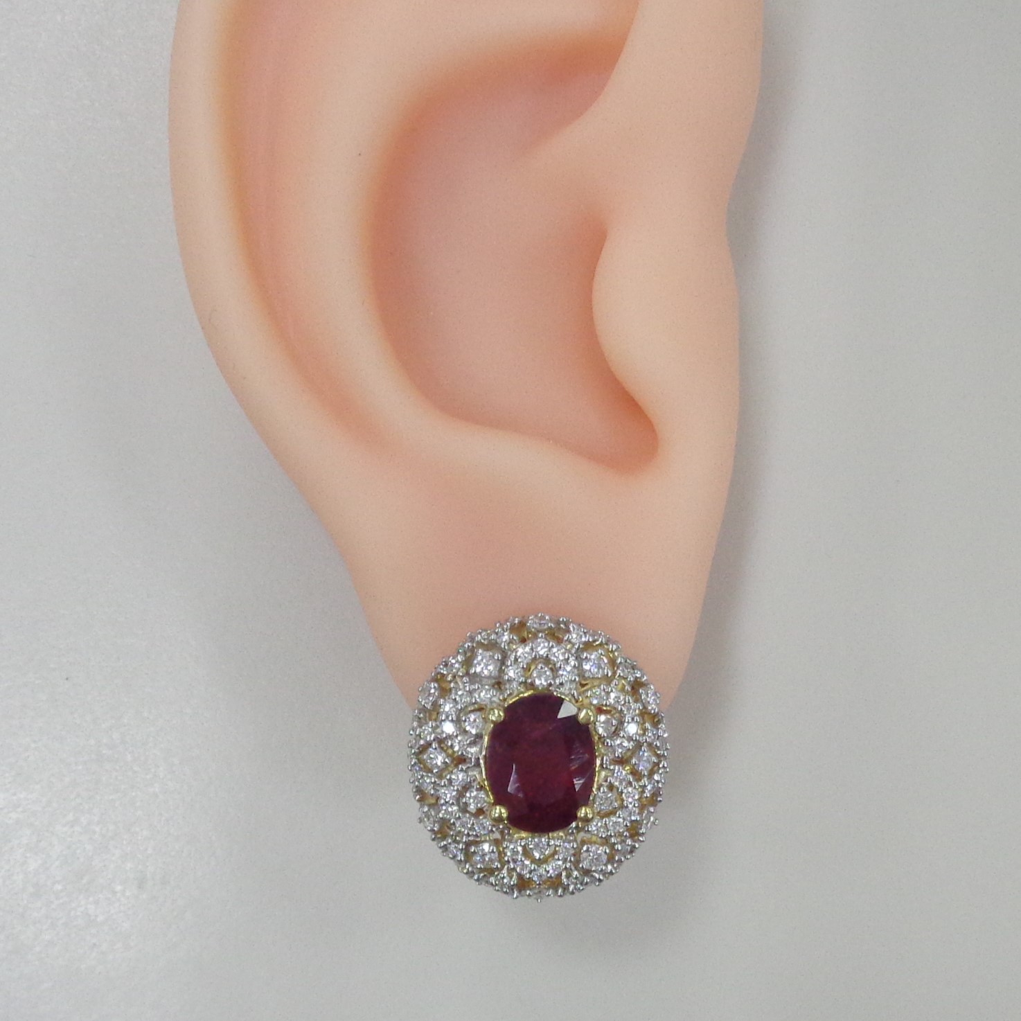 Серьги из желтого золота с рубинами